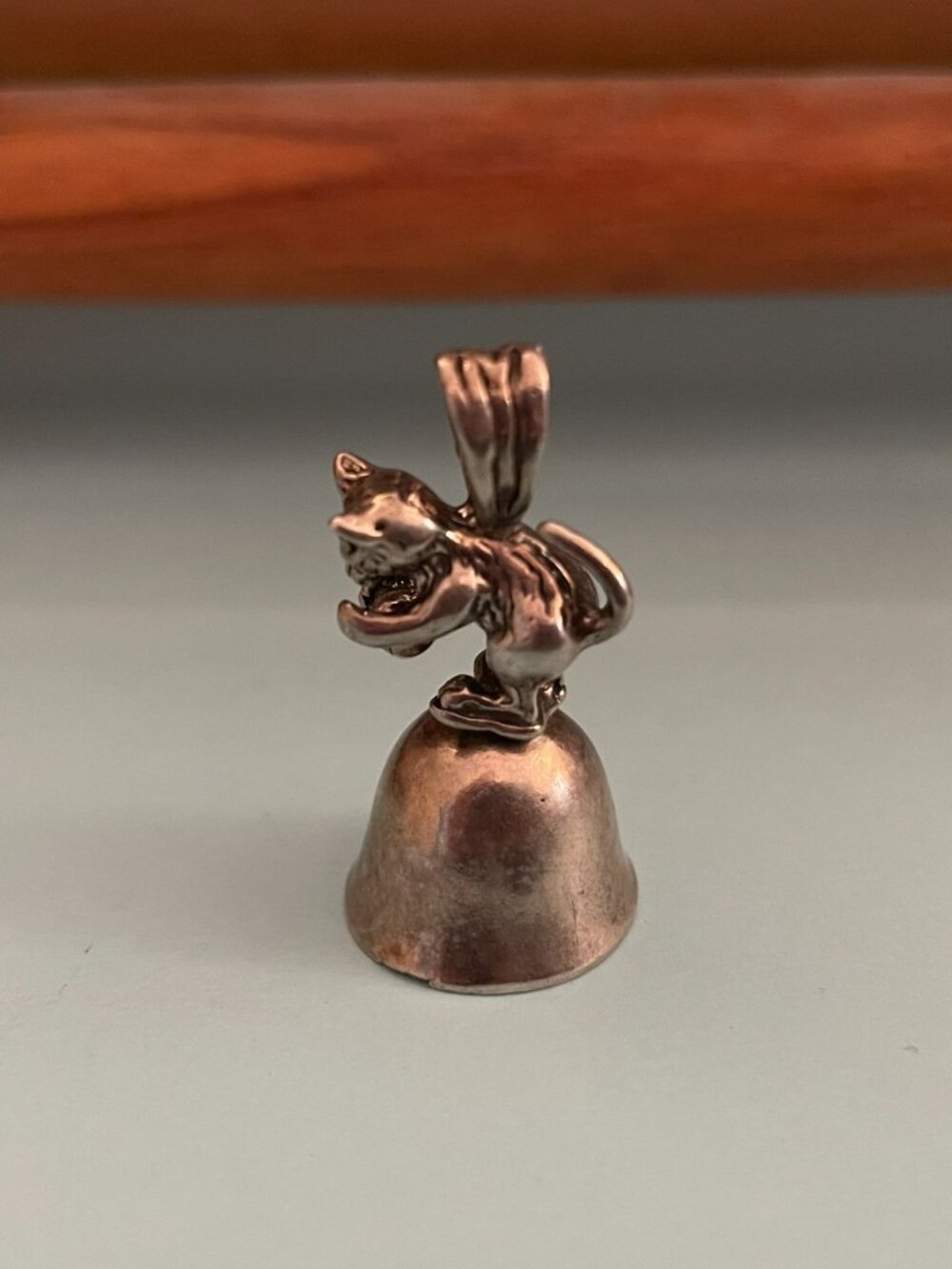Vintage Sterling Silver Handmade OOAK Cat Bell Pendant Bob Stringer Y2K $125 - Picture 6 of 12